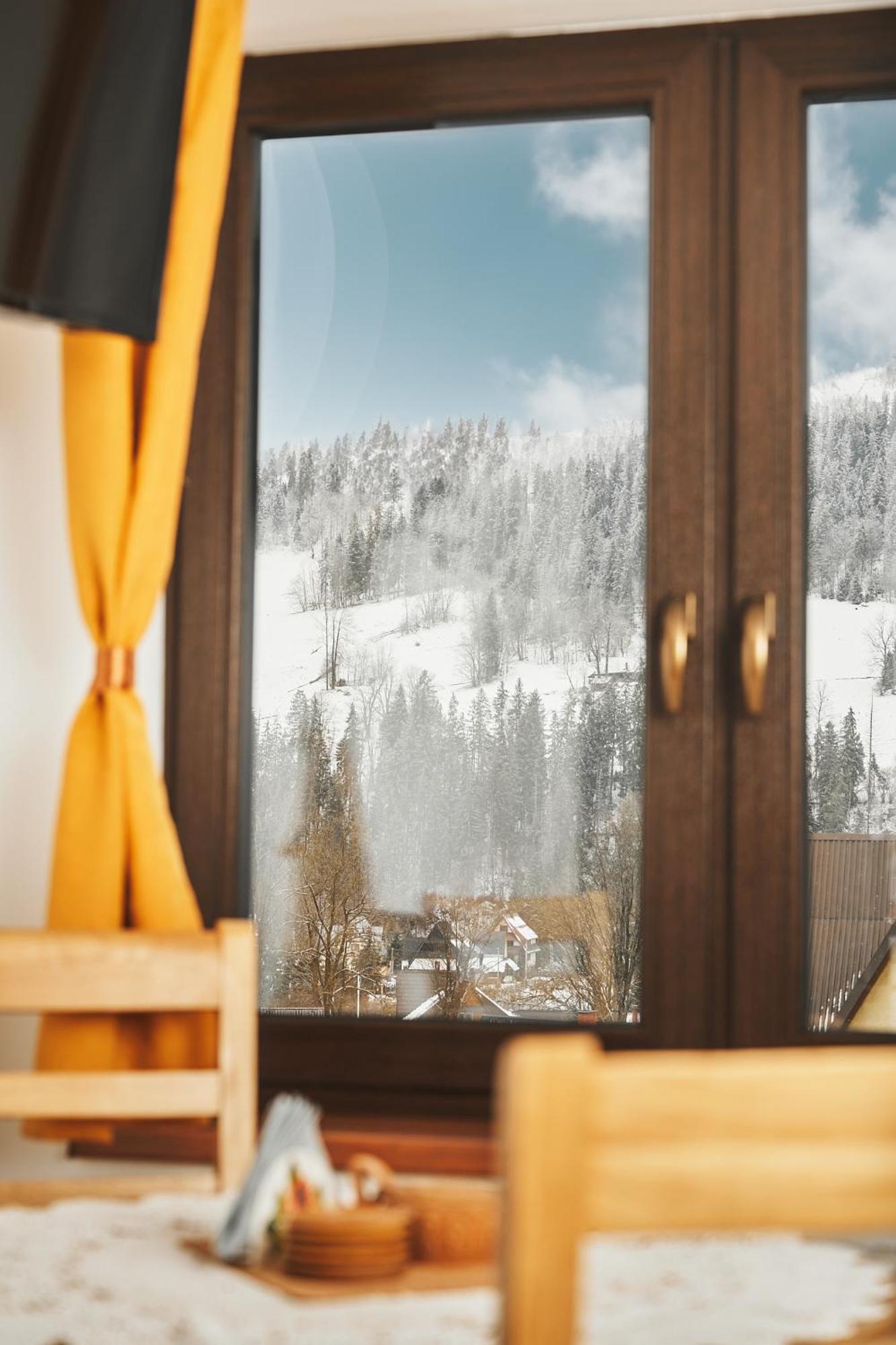 Gut Apartment Poronin Bagian luar foto